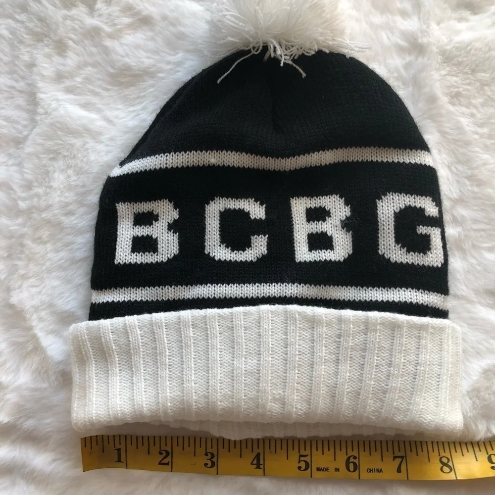 BCBG girls winter hat size small